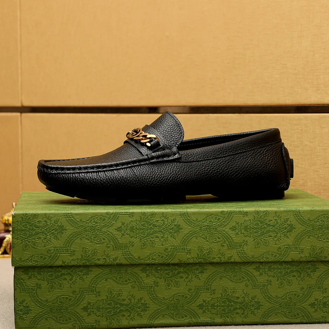 Men's shoes 💰420 💐 Product trademark: GUCCI "Gucci" Doudou shoes Regular size: 38-44 (45🉑️customized) Product materials: Selected imported first-layer pebbled cowhide leather upper + luxury hardware buckle, imported sheep 🐑 leather lining. Strong three-dimensional visual effect, original outsole color: 2 colors available
